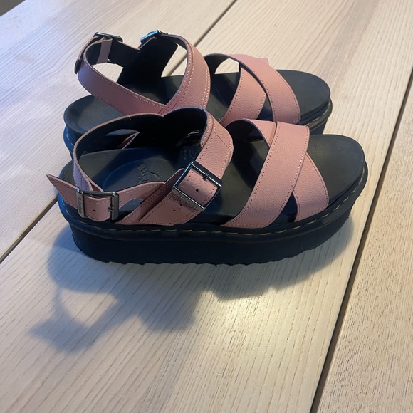 Dr. Martens platform sandals size 10 - Picture 9 of 10